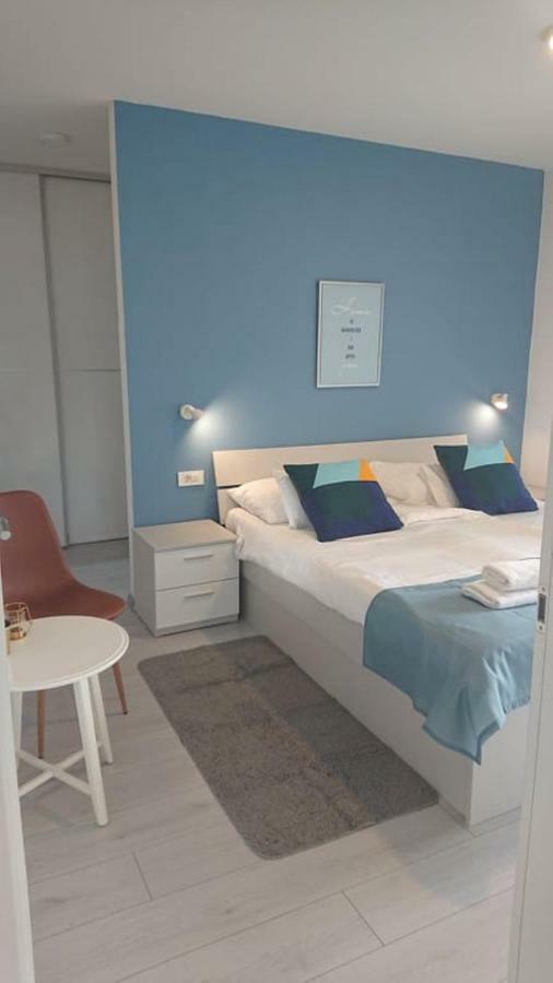 Apartments Nina Rab Town Eksteriør bilde